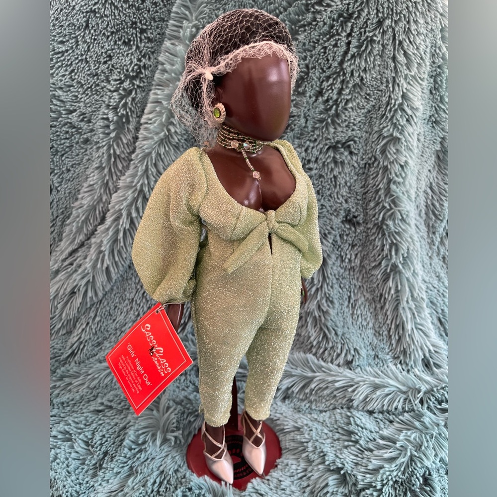 Sass n Class ANNIE LEE “Gorgeous in Green” 17.5” Doll NEW